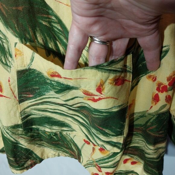 Maggie Barnes Linen Blend Top Sz 30W Tropical Pockets Button Up Tunic Boho Comfy - Picture 4 of 9